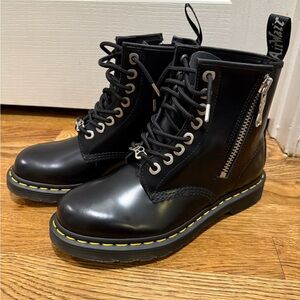 NEW Dr. Martens Black Combat Boots Sz 7